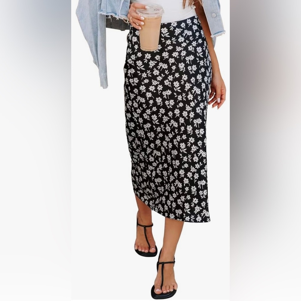 Herbatomia (from Amazon) Daisy Print Midi Skirt XL Black and White